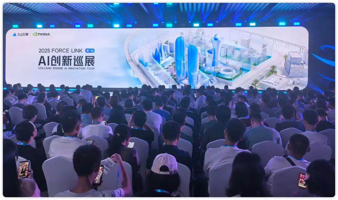 对,没错,这是我的「站排」视角